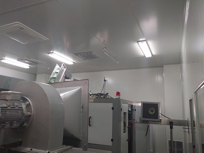 吉拓機(jī)械走向世界無菌凈化生產(chǎn)線吹瓶機(jī)