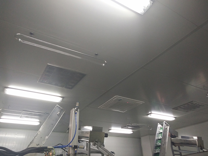 吉拓機(jī)械走向世界無菌凈化生產(chǎn)線吹瓶機(jī)