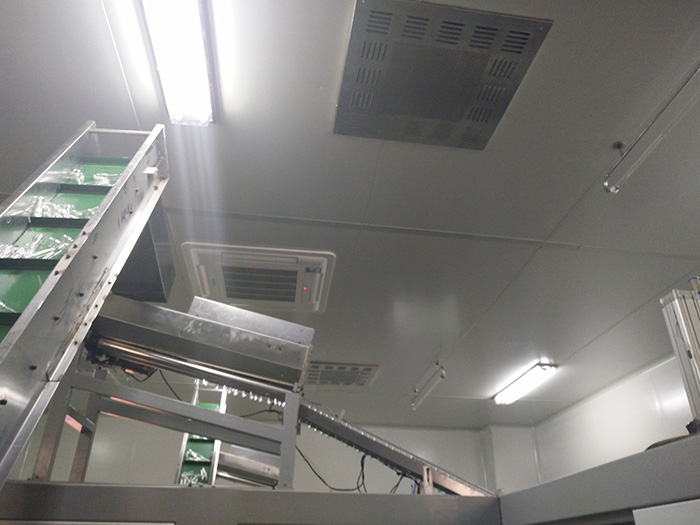 吉拓機(jī)械走向世界無菌凈化生產(chǎn)線吹瓶機(jī)